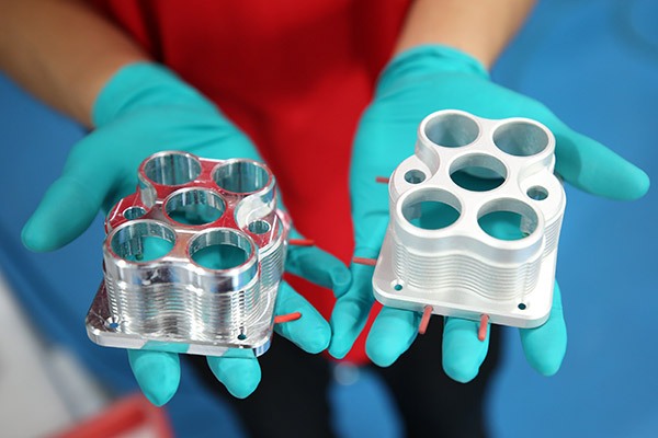 Aluminum parts show surface finish at Star Rapid.