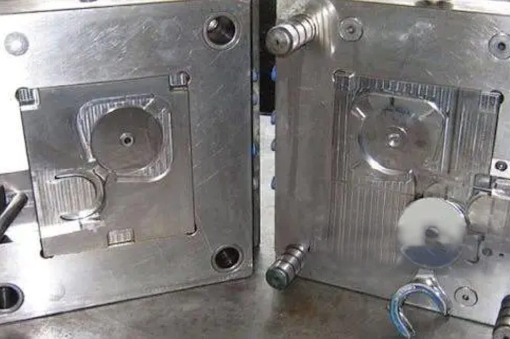 Mold for bottle holder parts